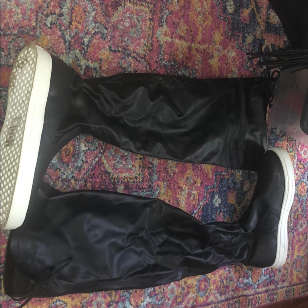 Super cool knee high driver style boots, like new!